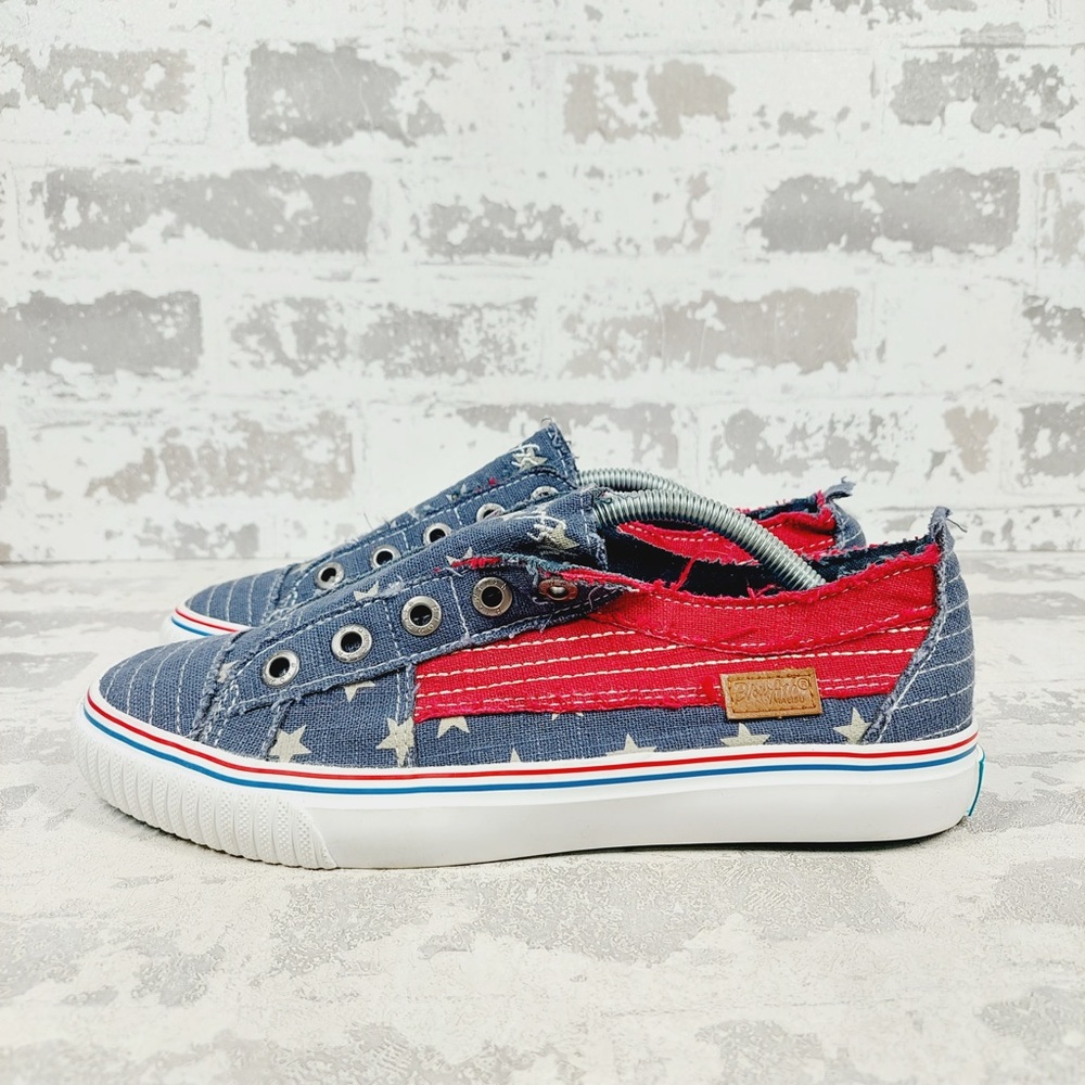 NEW Blowfish Malibu Bettie Stars Stripes Distressed Slip On Low Top Sneakers F85 - Picture 1 of 11